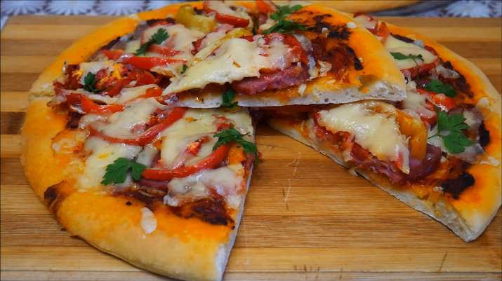 Как приготовить вкусную домашнюю пиццу в духовке