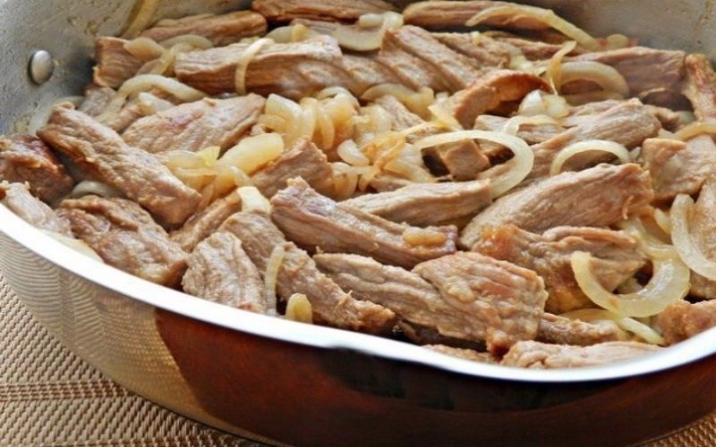 Мясо по кремлевски рецепт из свинины с фото пошагово в мультиварке